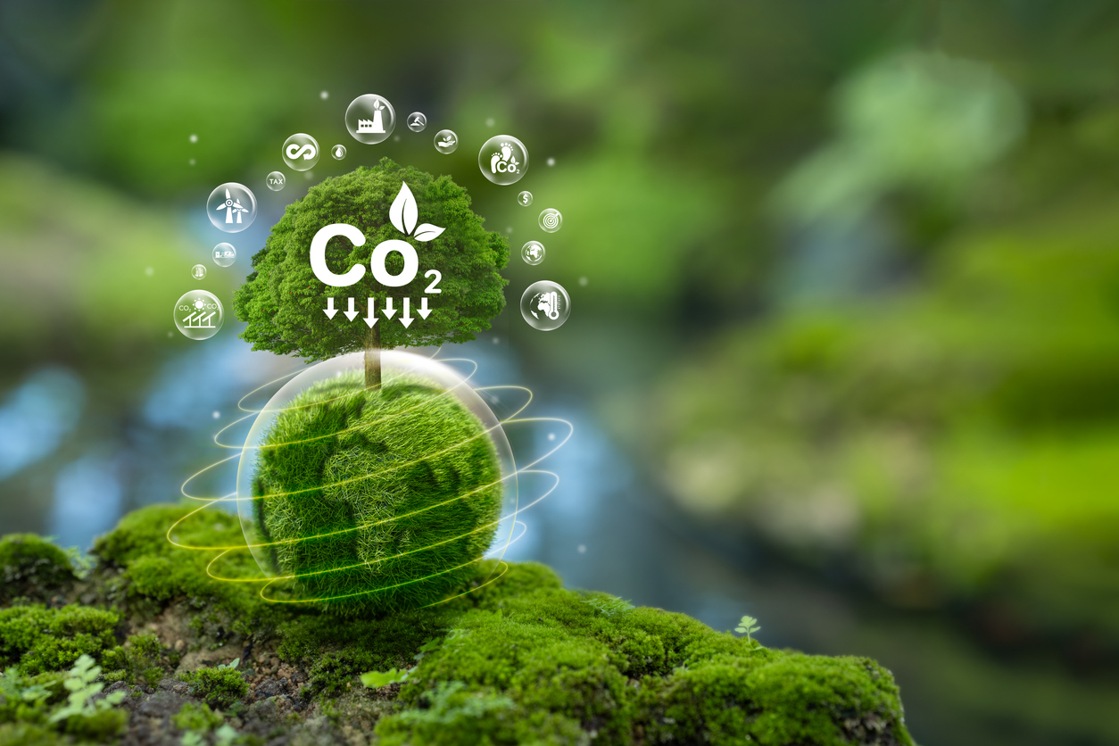 carbon neutral concept Net zero greenhouse gas emissions target Green globe with trees for greenhouse gas emissions with neutral carbon icon
